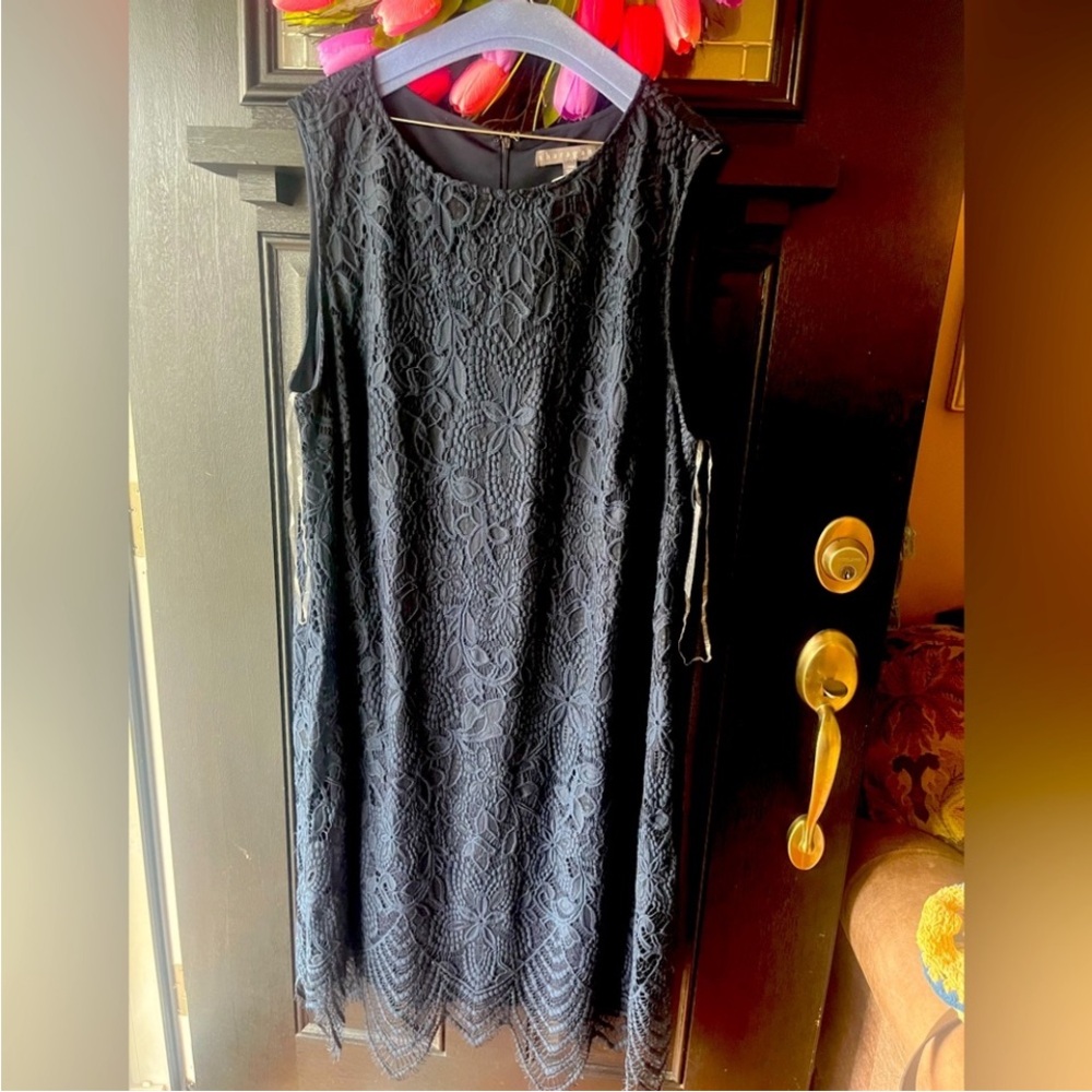 Elegant Navy Blue Lace Dress